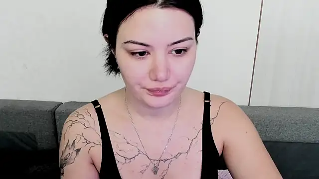 Snapshot of Dark_Moni chatting on July 6, 2:08 am Dark Moni online show from July 6, 2:08 am