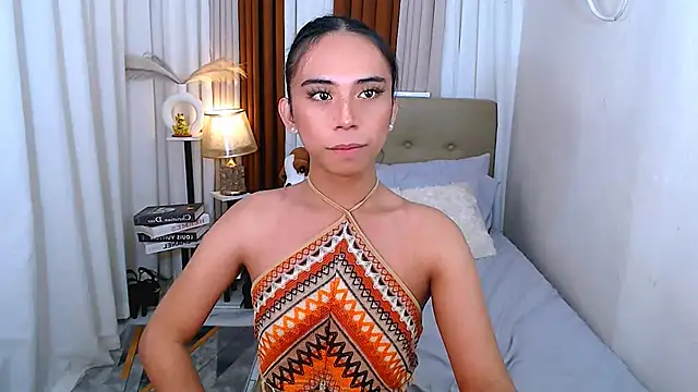 Snapshot of scarlet_smith7 chatting on February 3, 1:05 pm scarlet smith7 online show from February 3, 1:05 pm