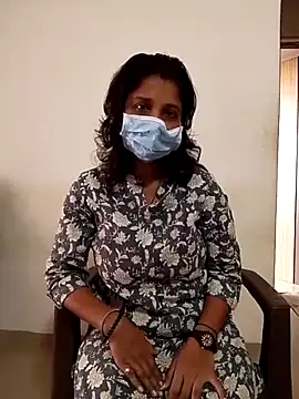 Love Foreverr12 online show from October 11, 4:55 am