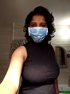 Love Foreverr12 online show from November 18, 7:13 am