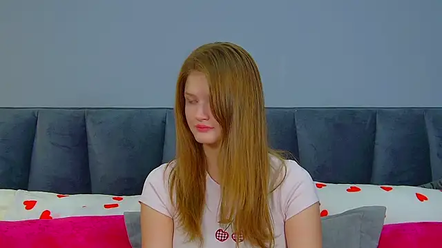Snapshot of JaneRosen chatting on July 4, 6:19 am JaneRosen online show from July 4, 6:19 am