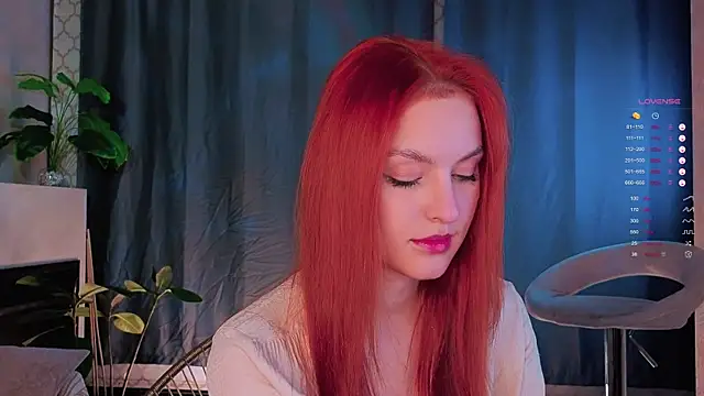 GildedKitten online show from November 7, 6:30 pm