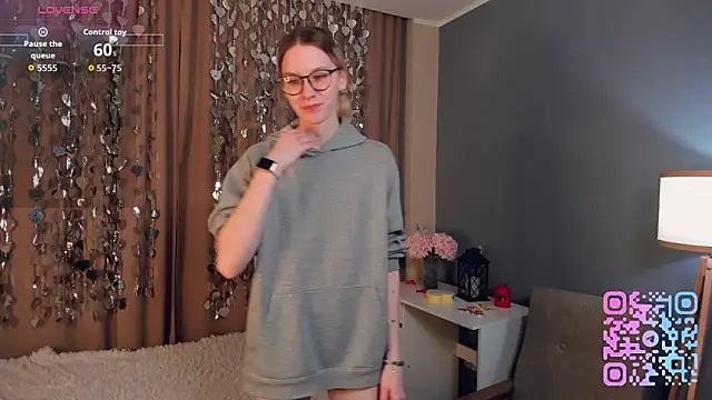 SharylSmalt online show from February 22, 1:07 am