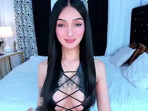 Snapshot of GeorginaMiller04 chatting on March 4, 9:59 am GeorginaMiller04 online show from March 4, 9:59 am