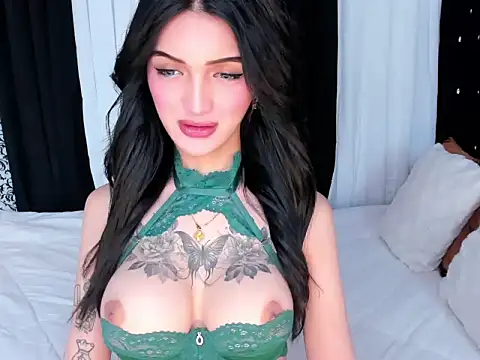 Snapshot of GeorginaMiller04 chatting on March 7, 8:55 am GeorginaMiller04 online show from March 7, 8:55 am