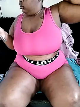 Bbwcaramel30 online show from September 18, 5:31 am