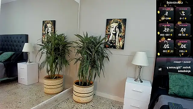 Snapshot of emilio_brandon chatting on October 18, 11:11 am emilio brandon online show from October 18, 11:11 am