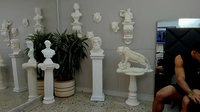 Snapshot of emilio_brandon chatting on November 25, 10:26 am emilio brandon online show from November 25, 10:26 am