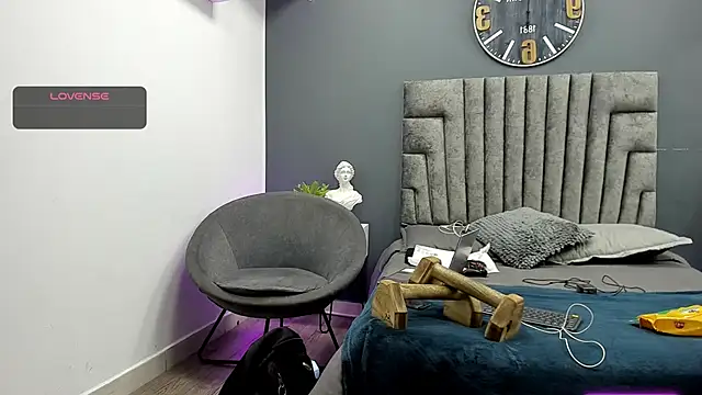 emilio brandon online show from December 18, 11:05 am