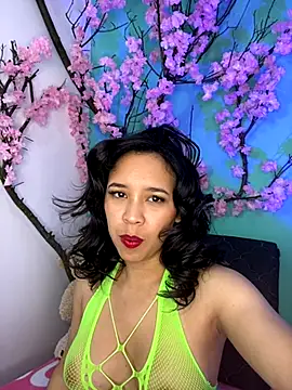 Esmeraldagh  online show from October 3, 10:56 am