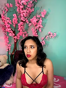 Esmeraldagh  online show from October 10, 10:14 am