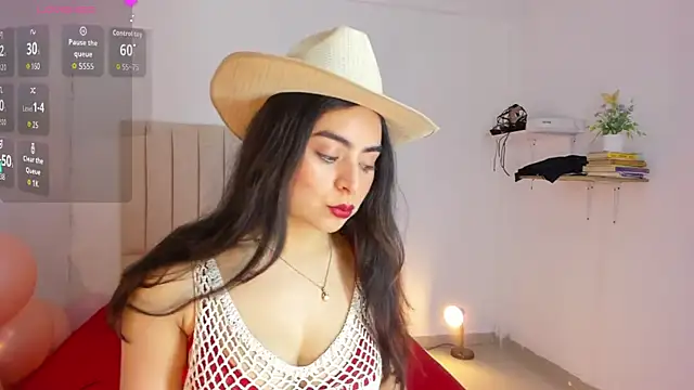 sashaa petit online show from October 17, 11:57 am