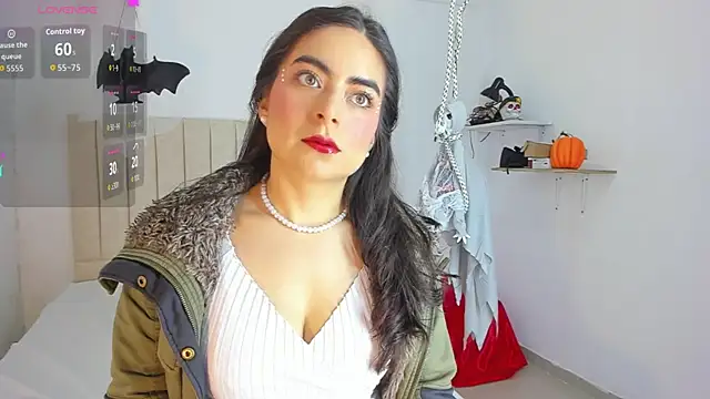 sashaa petit online show from October 22, 11:21 am