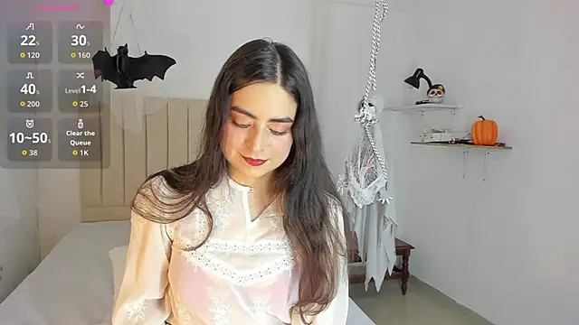 sashaa petit online show from October 31, 11:33 am