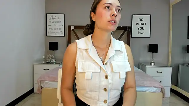 cellestehot online show from March 19, 1:04 pm