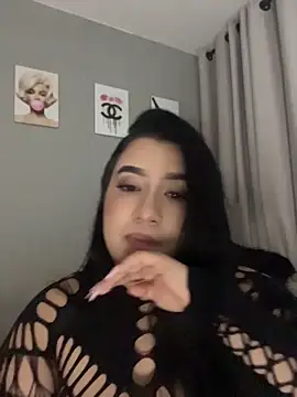Snapshot of Aliciawhitee chatting on June 13, 2:42 am Aliciawhitee online show from June 13, 2:42 am