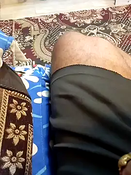 Snapshot of Cool-143 chatting on January 19, 2:10 pm Cool-143 online show from January 19, 2:10 pm