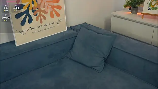 Snapshot of MerlynDinovo chatting on October 22, 9:20 am MerlynDinovo online show from October 22, 9:20 am