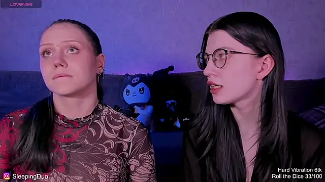 Threesomebabes online show from May 31, 5:53 pm