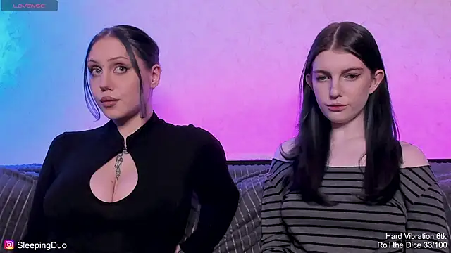 Threesomebabes online show from July 31, 12:10 am