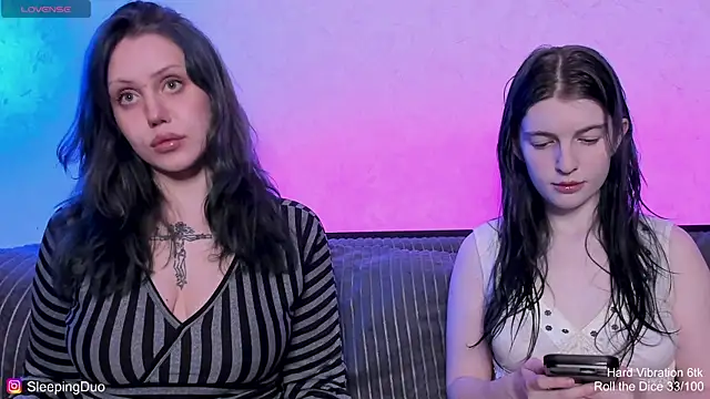 Threesomebabes online show from August 2, 6:17 pm