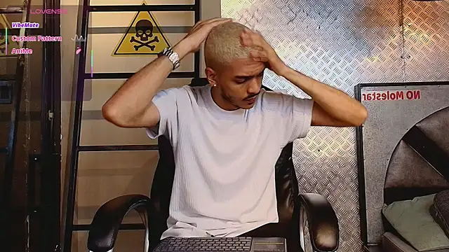 MarcusRain  online show from October 6, 3:37 am