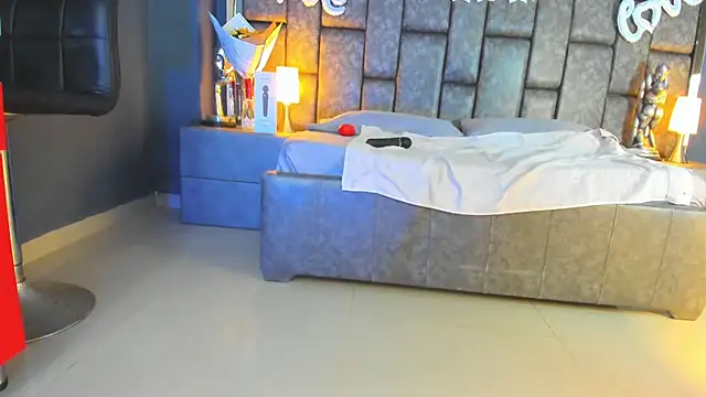 becca scotts online show from September 23, 11:57 am