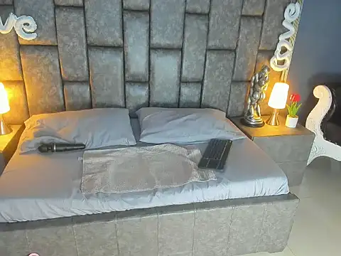 becca scotts online show from September 27, 12:10 pm