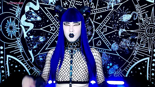 naomi satan online show from October 2, 11:23 pm