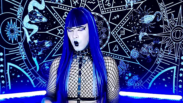 naomi satan online show from January 15, 8:45 pm