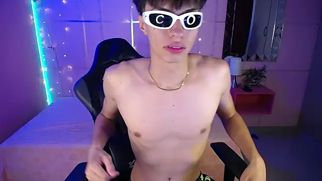 Justin gray  online show from September 16, 8:43 pm