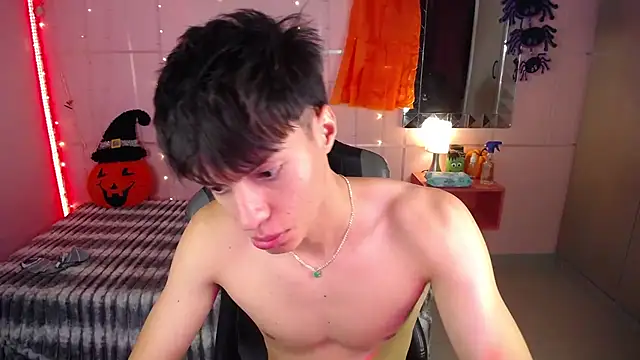 Justin gray  online show from October 29, 3:03 pm