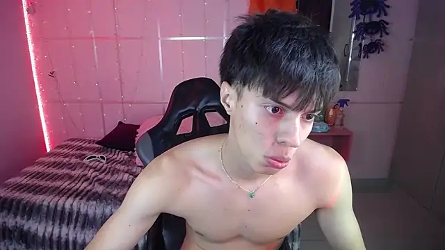 Justin gray  online show from October 30, 9:48 pm