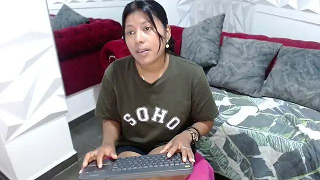 Snapshot of canela_a73 chatting on September 15, 4:51 pm canela a73 online show from September 15, 4:51 pm