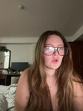 Snapshot of cherryrosealiee chatting on June 26, 3:38 pm cherryrosealiee online show from June 26, 3:38 pm