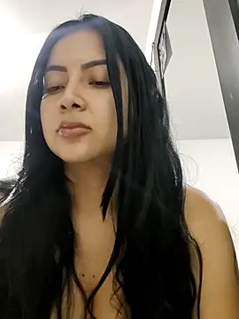 MayteCullen online show from October 25, 6:43 am