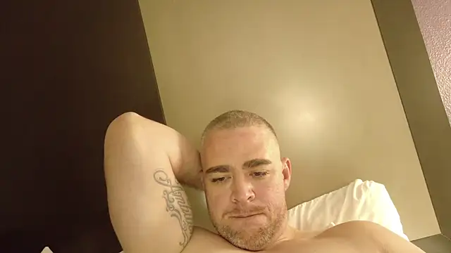 Dallasbest214 online show from October 31, 7:42 am