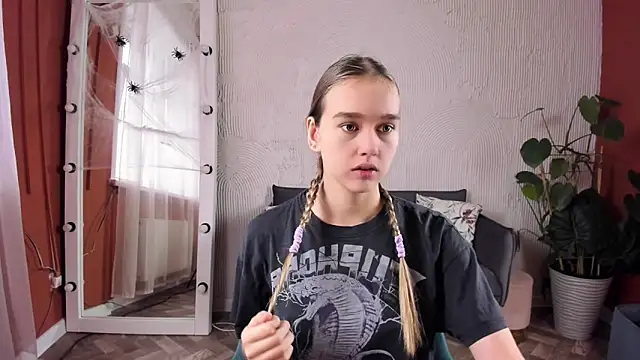 Snapshot of Vel1ka chatting on November 1, 4:47 am Vel1ka online show from November 1, 4:47 am