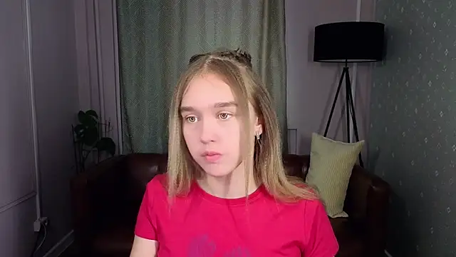 Snapshot of Vel1ka chatting on November 11, 10:26 am Vel1ka online show from November 11, 10:26 am