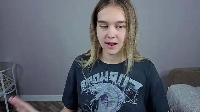 Snapshot of Vel1ka chatting on November 25, 7:52 am Vel1ka online show from November 25, 7:52 am