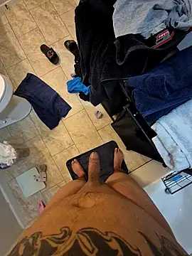 EsDezz88 online show from December 19, 1:34 am