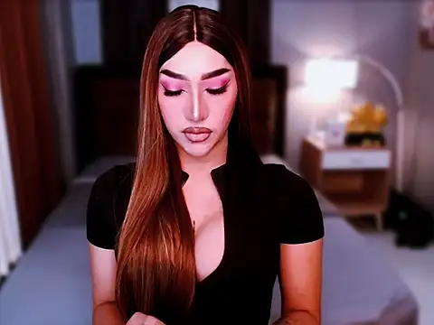 MystiqueQueen online show from March 25, 7:14 am