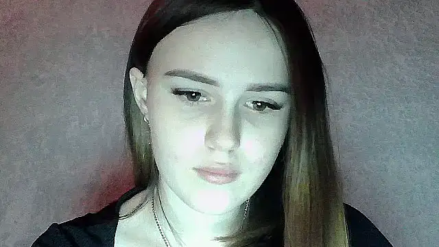 SweetLoraa online show from December 19, 4:41 am