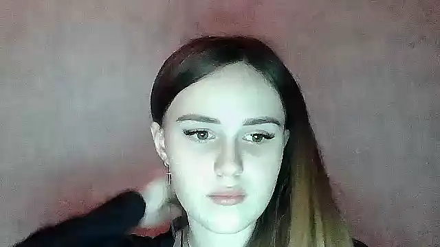 SweetLoraa online show from December 22, 4:37 pm