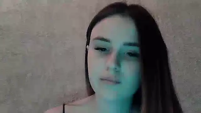 SweetLoraa online show from March 6, 5:20 pm