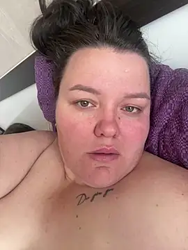 SunnyLeila2101 online show from May 6, 6:41 am