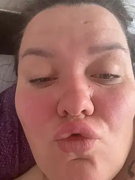 SunnyLeila2101 online show from May 29, 6:33 am