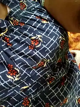 Snapshot of Tamilreethu chatting on October 10, 8:24 am Tamilreethu online show from October 10, 8:24 am