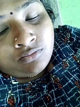 Snapshot of Tamilreethu chatting on October 11, 7:56 pm Tamilreethu online show from October 11, 7:56 pm