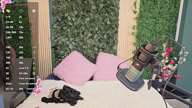 MihaCarther online show from October 4, 1:31 pm